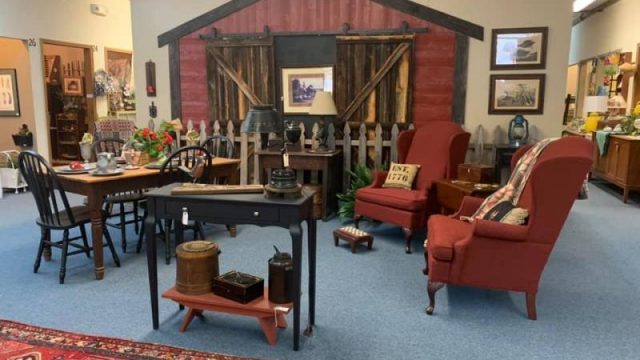 Toots Creek Antiques